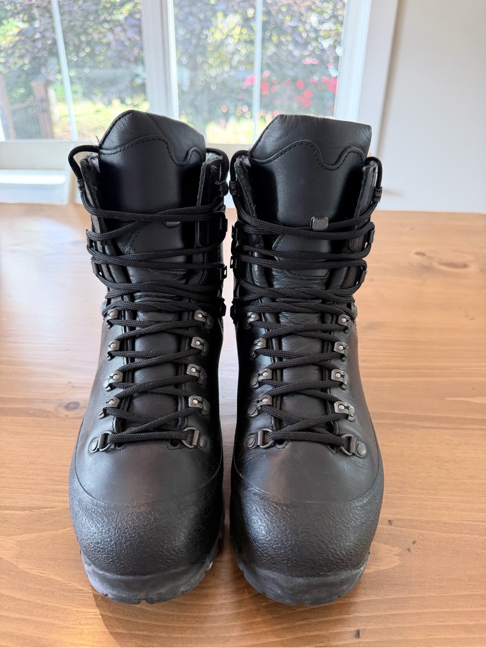 Hanwag Alaska GTX Trekking boots. Men’s 9.5